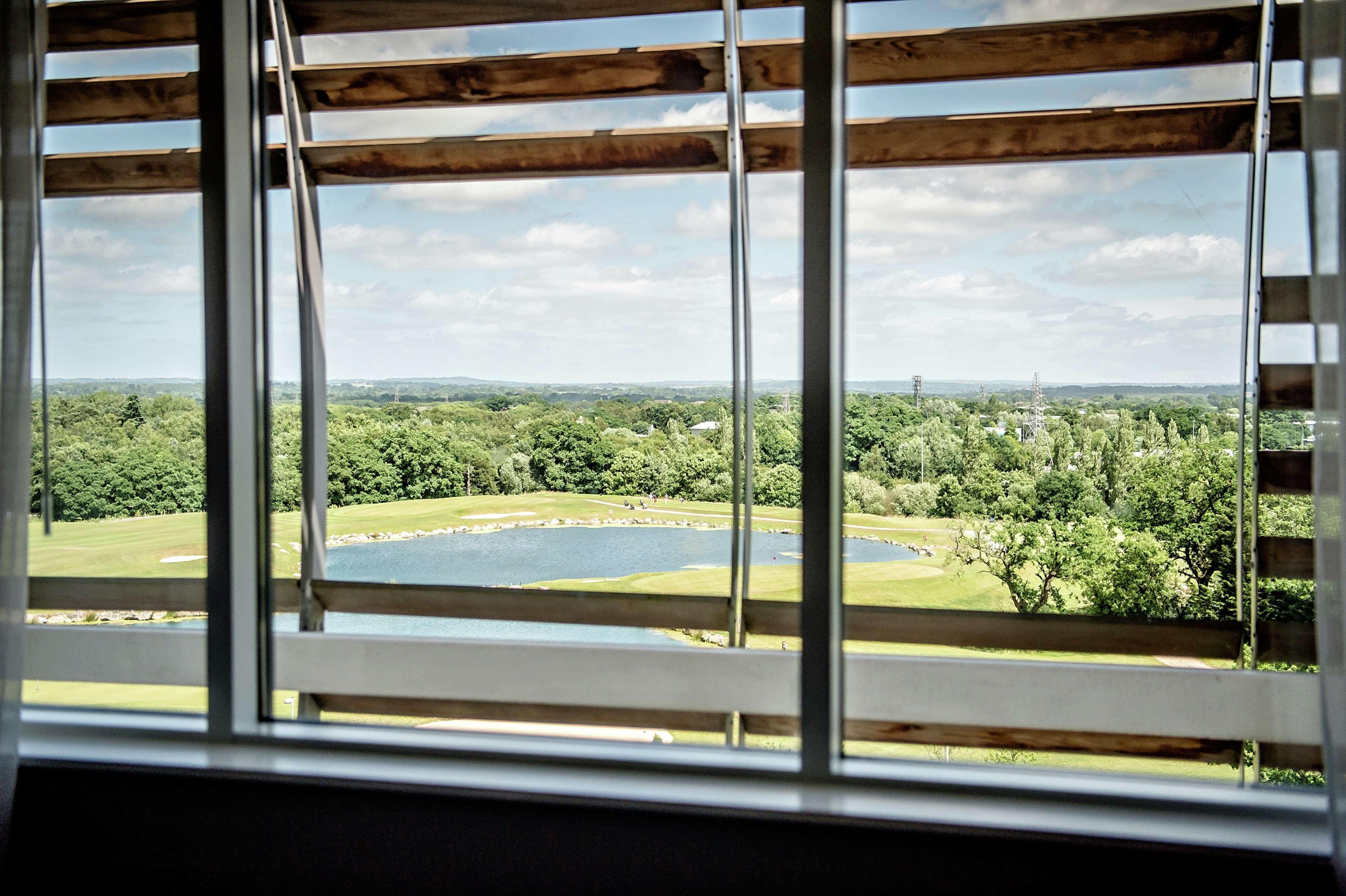 Отель Hilton Southampton - Utilita Bowl Экстерьер фото
