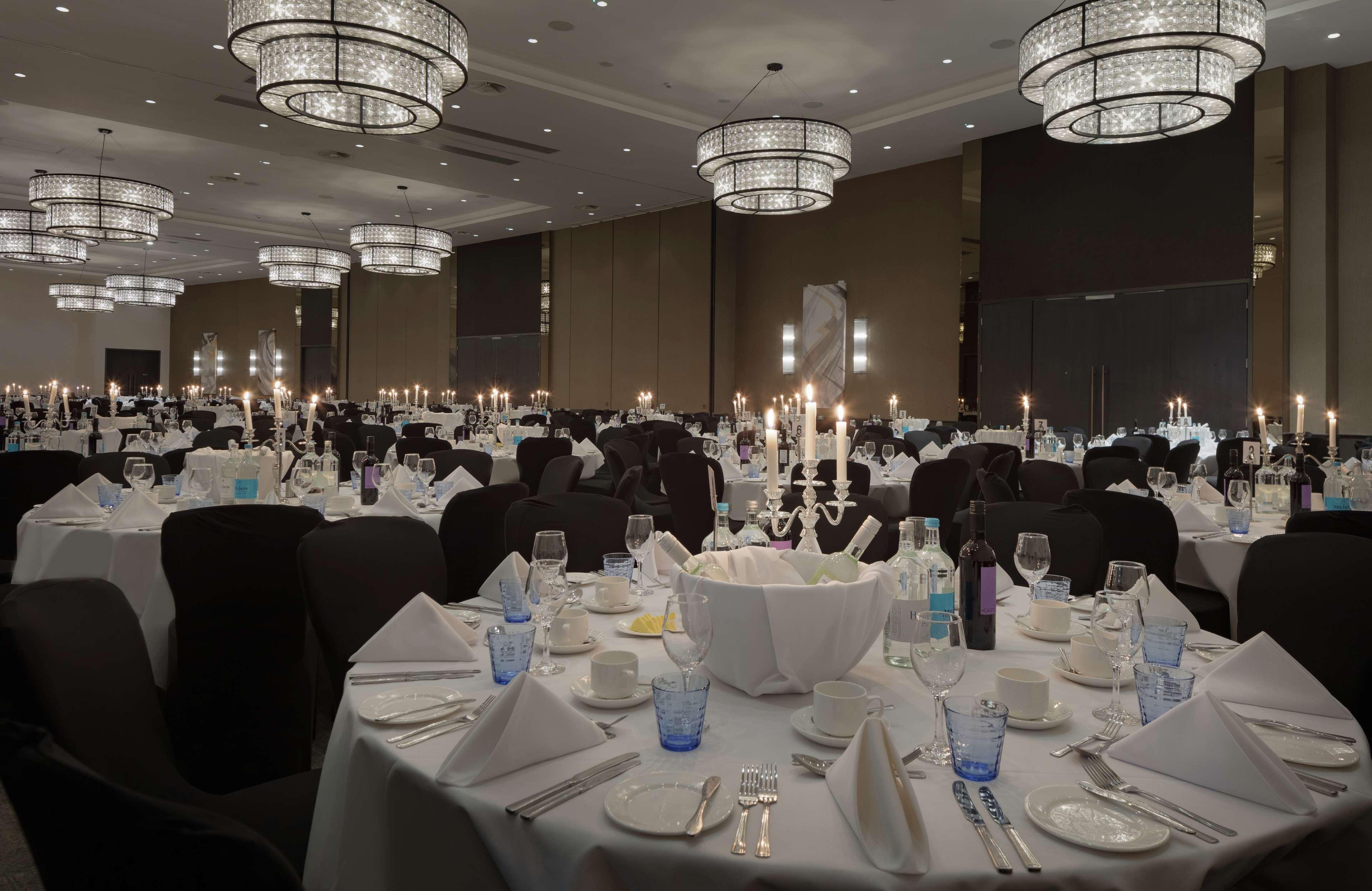 Отель Hilton Southampton - Utilita Bowl Экстерьер фото